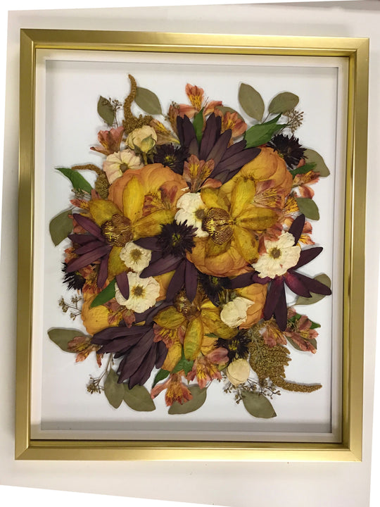 Element offers proofs for clients utilizing the Peony Experience, our top tier offering for pressed flower preservation clients. 
