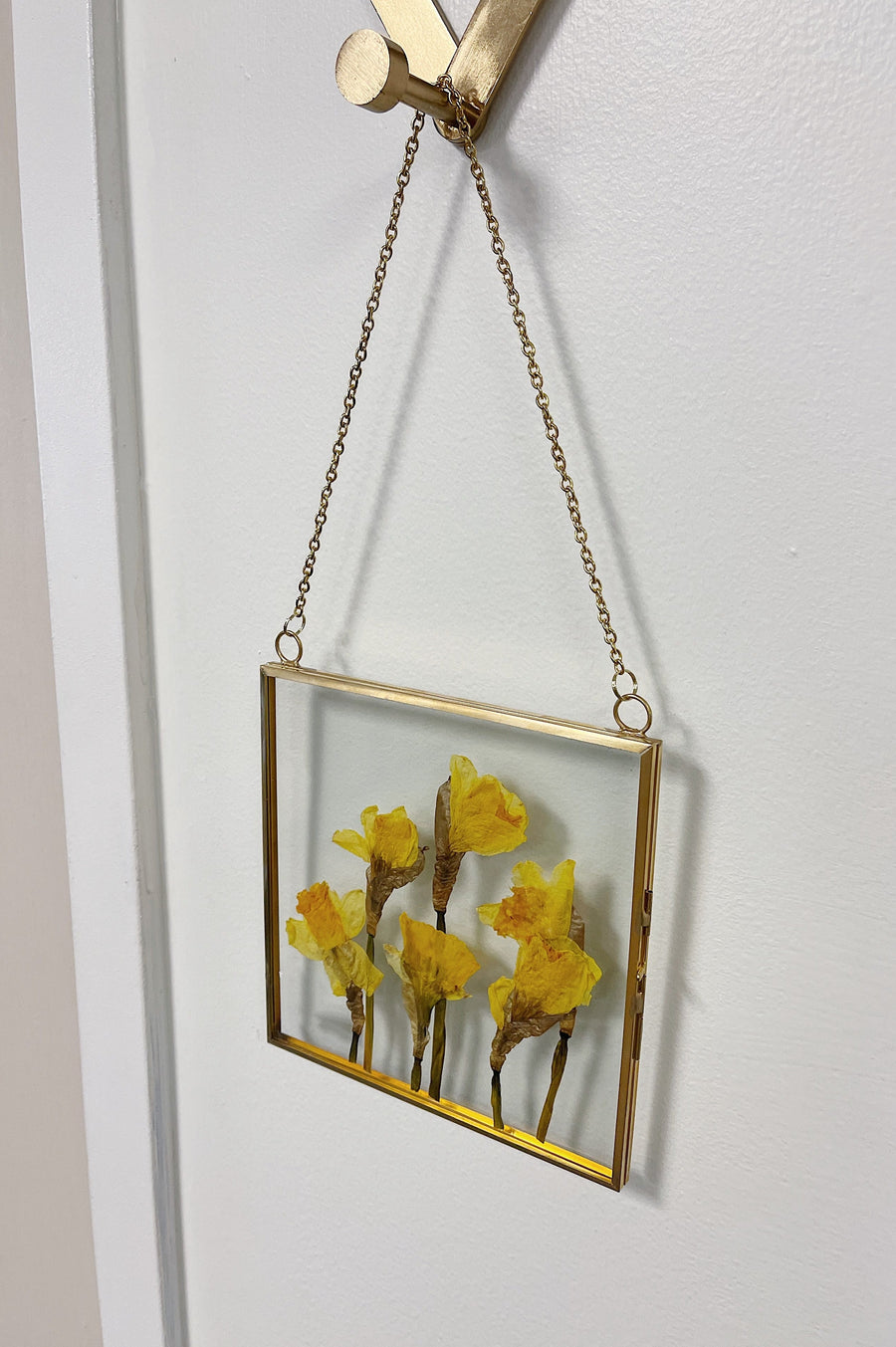 Horizontal Hanging Float Pressed Flower Frame